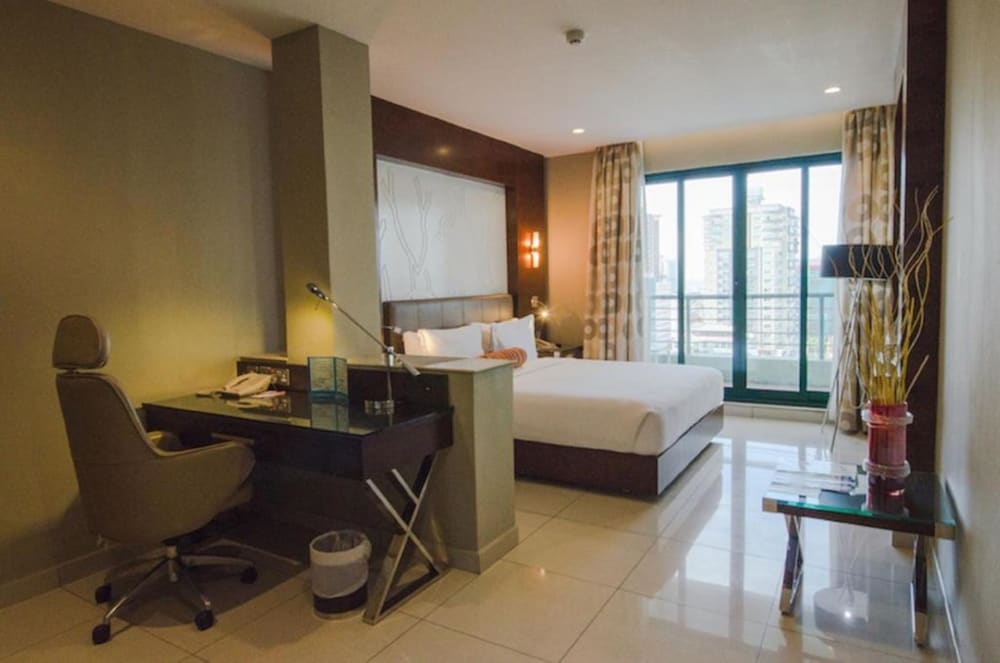 Harbour View Suites