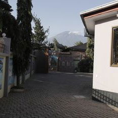 Hotel Arusha Giraffe Lodge cazare Arusha