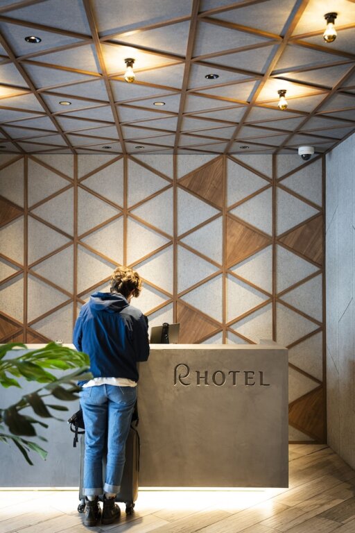 R Hotel Namba South