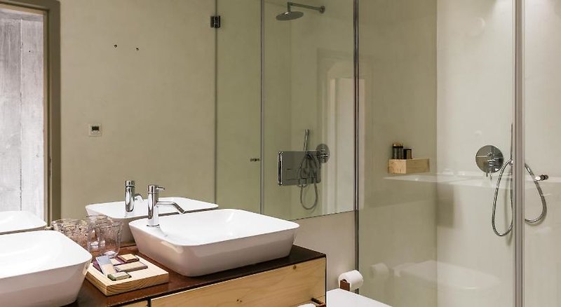 Hotel Armazém Luxury Housing