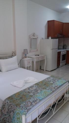 dal travel Preveli Apartments