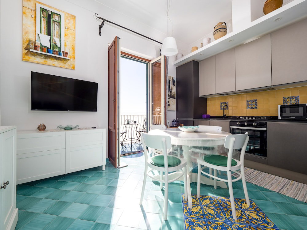 Artist House In Positano