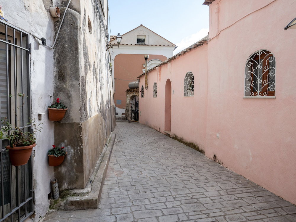 Artist House In Positano