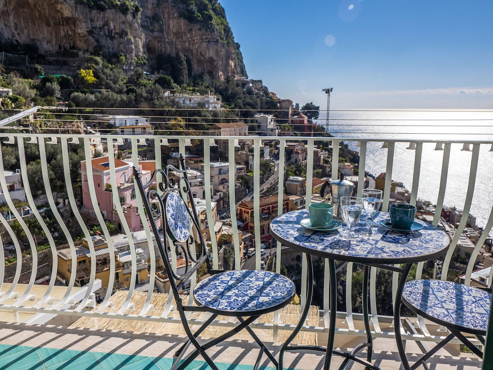 Artist House In Positano