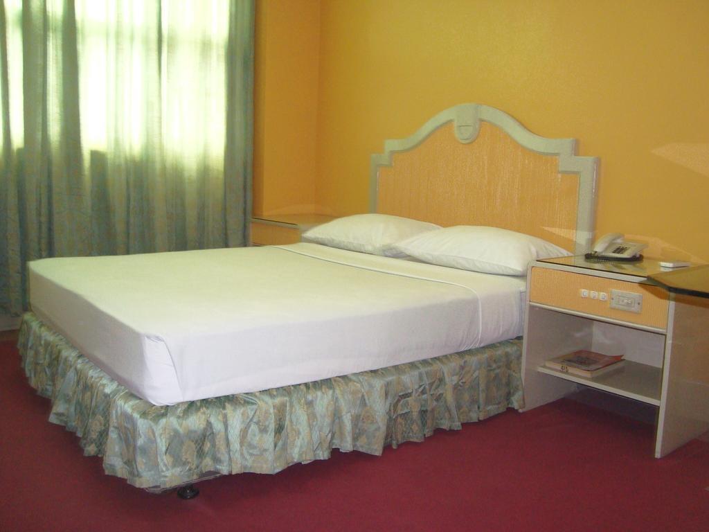 Hotel Cebu Northwinds Hotel