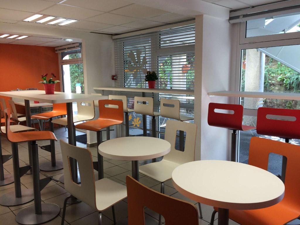 Hotel Premiere Classe Marseille - La Valentine