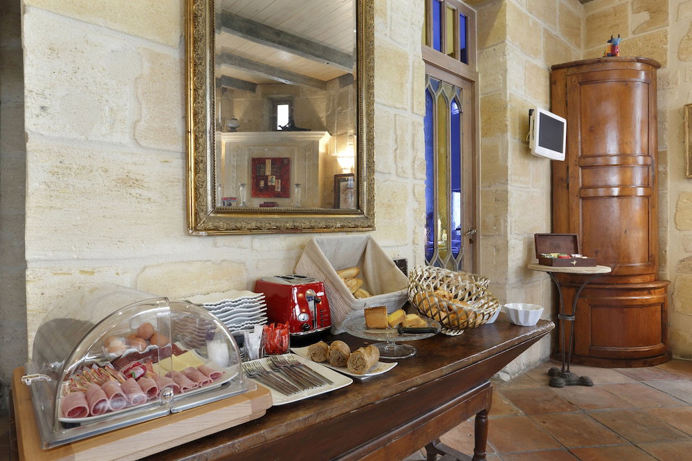 Hotel Qualys-Hotel La Tour Intendance