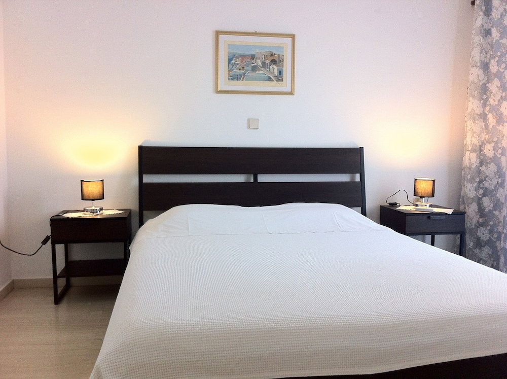 Hotel Chris Studios & Apartments