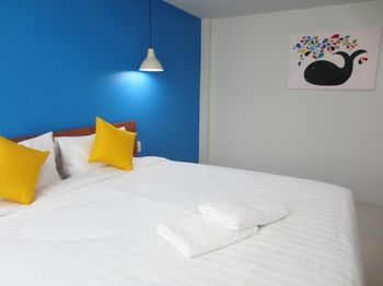 Hotel Sleep Whale Express