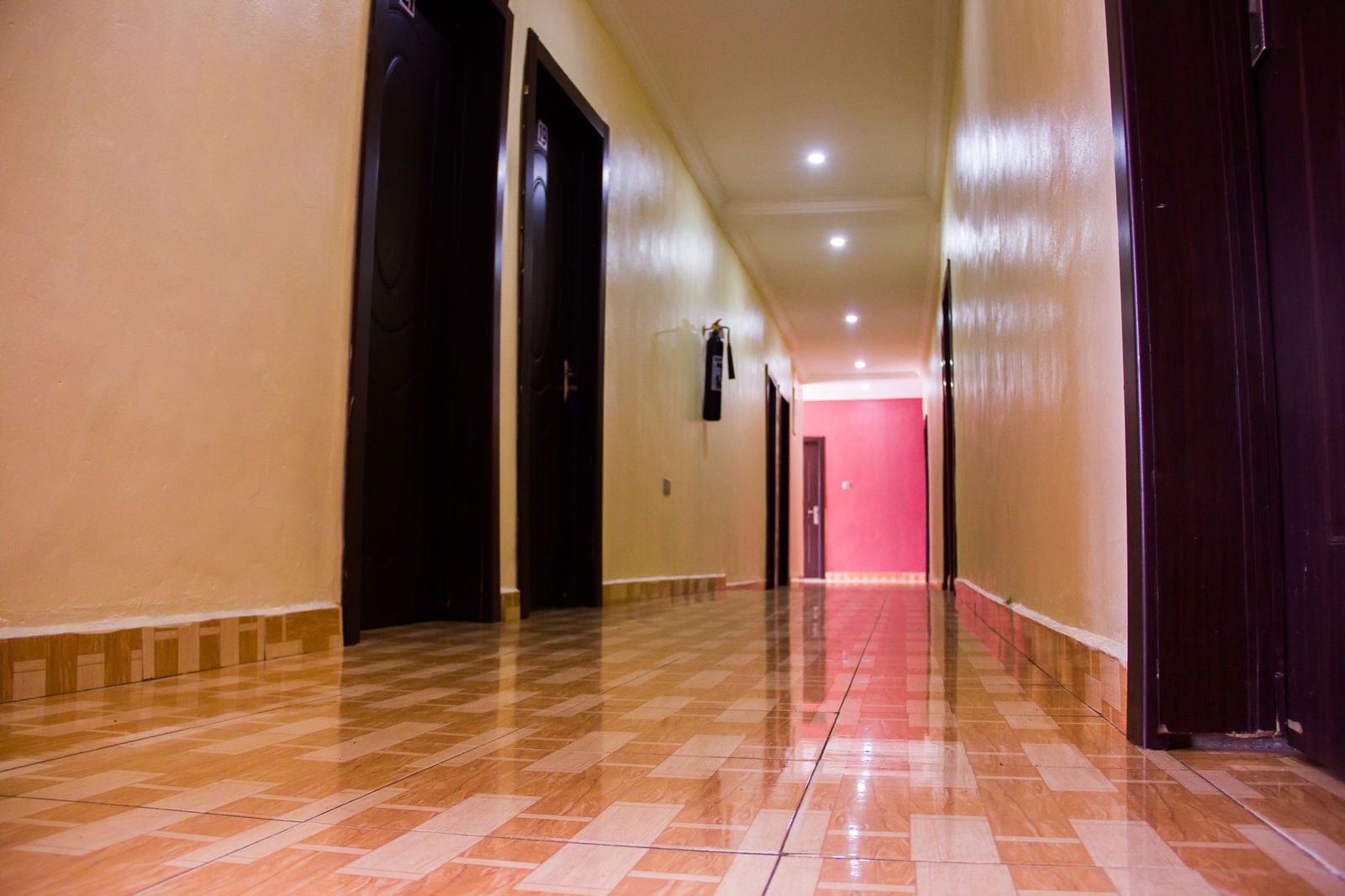 Hotel Glass House Annex