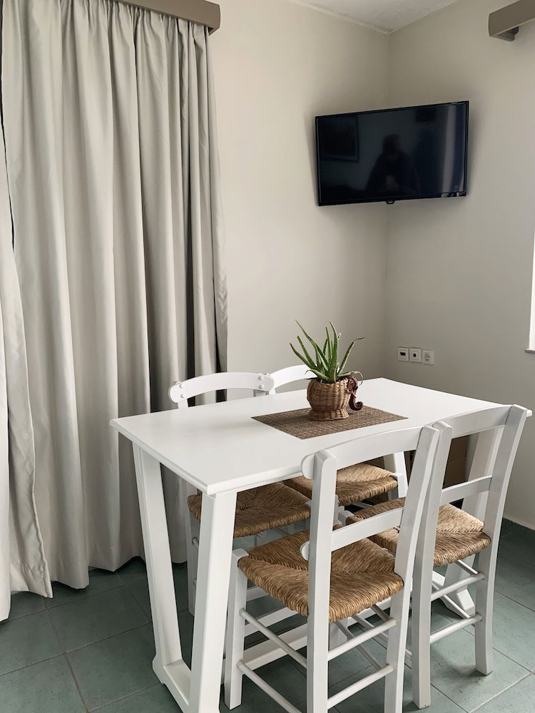 dal travel Maistrali Sea View Apartments
