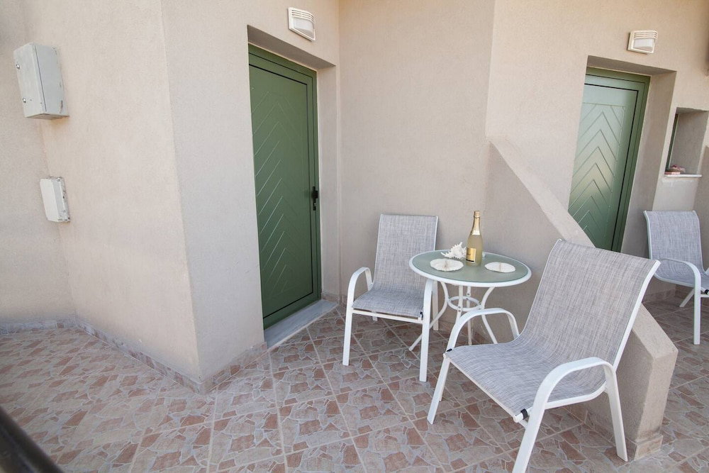 dal travel Del Mar Apartments In Stalis