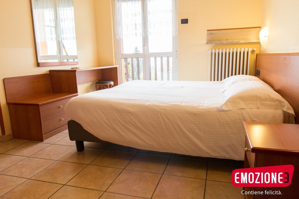 Hotel Albergo Ristorante Moderno (30 Km From Bergamo)