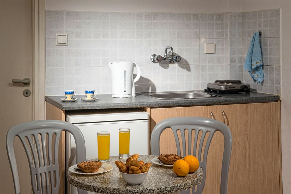 dal travel Castello Apts