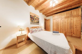 Hotel Joanna'S Stone Villas