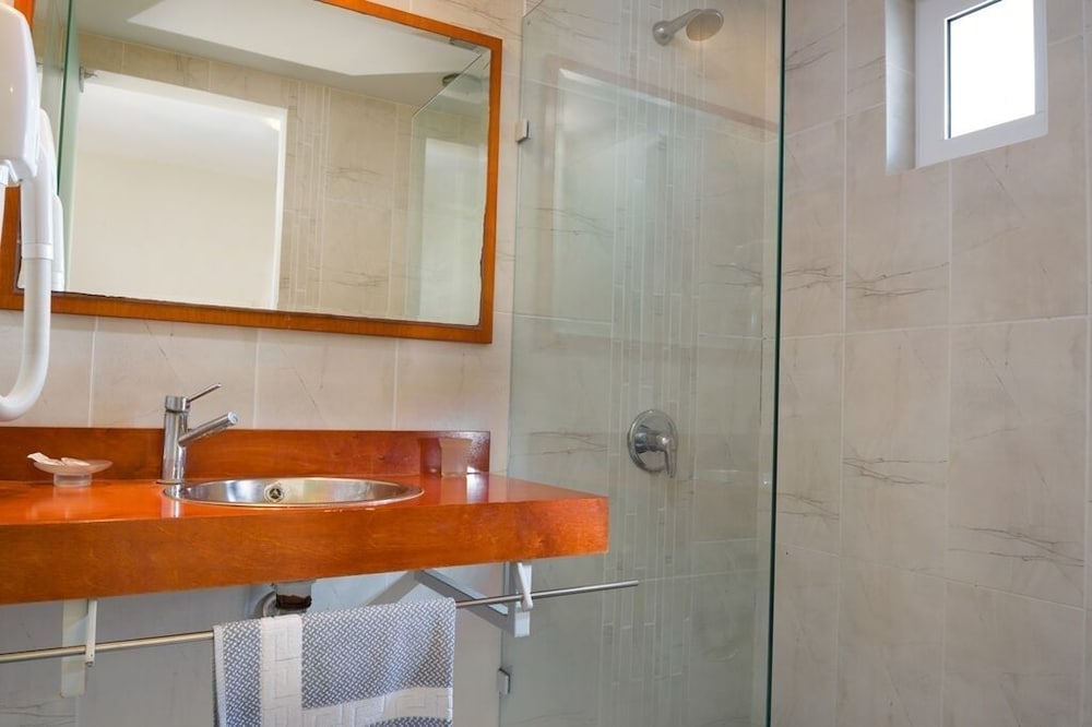 Hotel Gloria Maris Hotel Suites & Villas