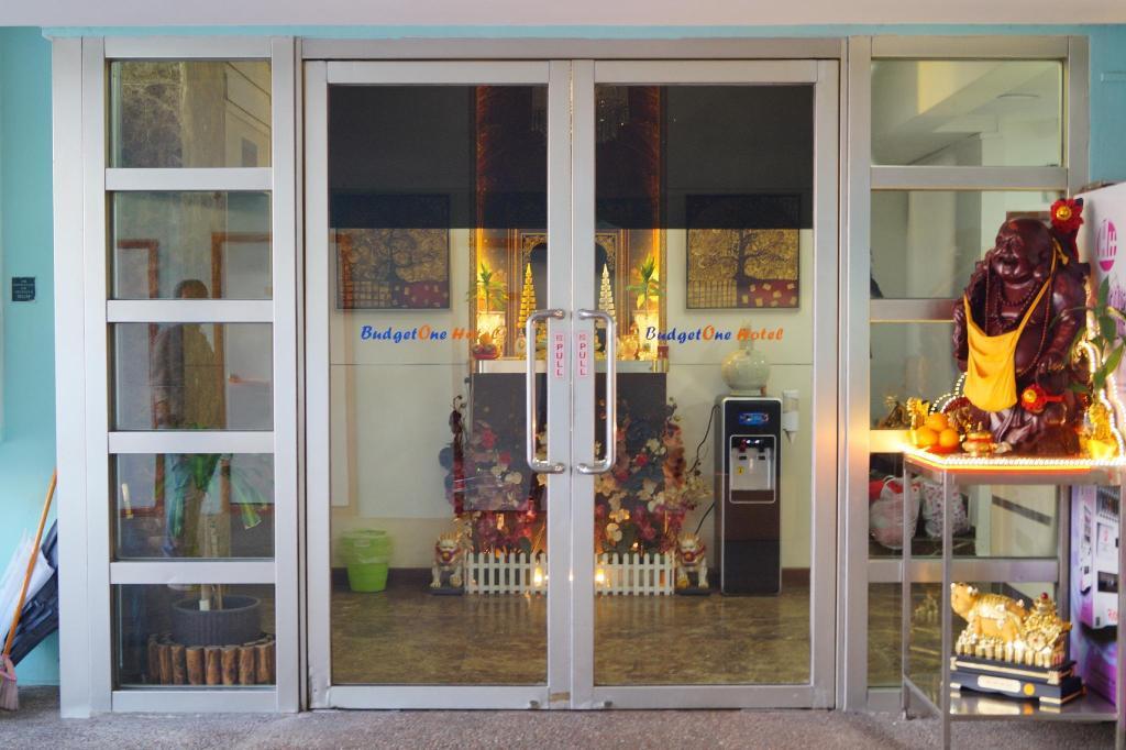 Hotel Oyo 102 Budgetone Hotel