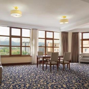 Hotel Ramada Almaty cazare Almaty
