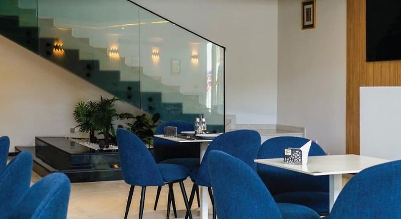 Hotel Az Hôtel Des Arts