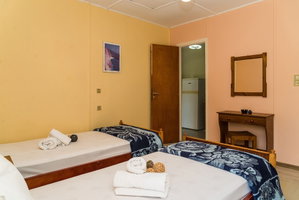 Hotel Roussa'S Studios And Apartments cazare Agios Sostis