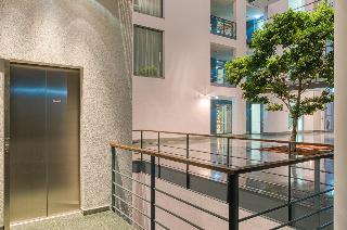 Hotel Ninetynine Munich Airport (30 Km From Munich)