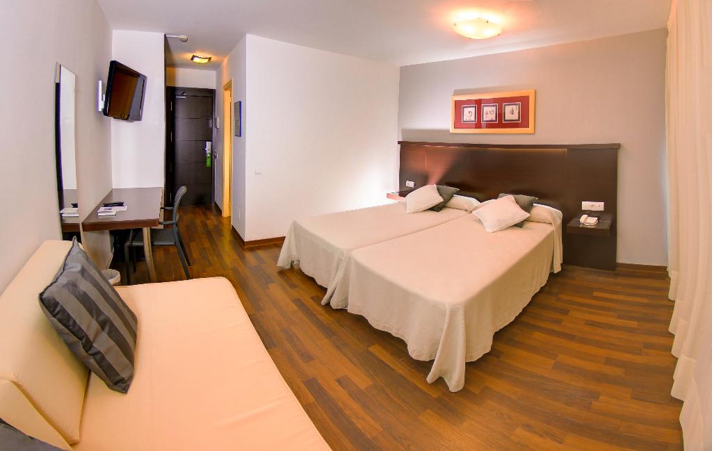 Hotel Ohtels Carabela