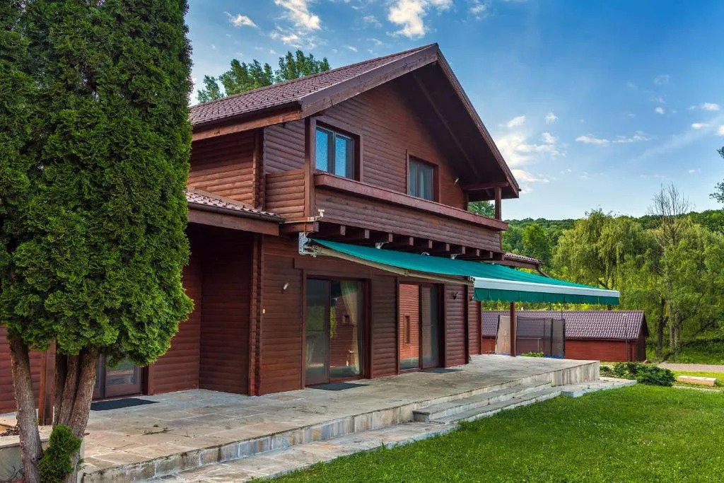 Hotel Lac Sub Soare(20 Km From Ploiesti)