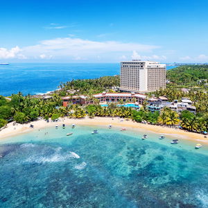 Hotel Araliya Beach Resort & Spa cazare Unawatuna