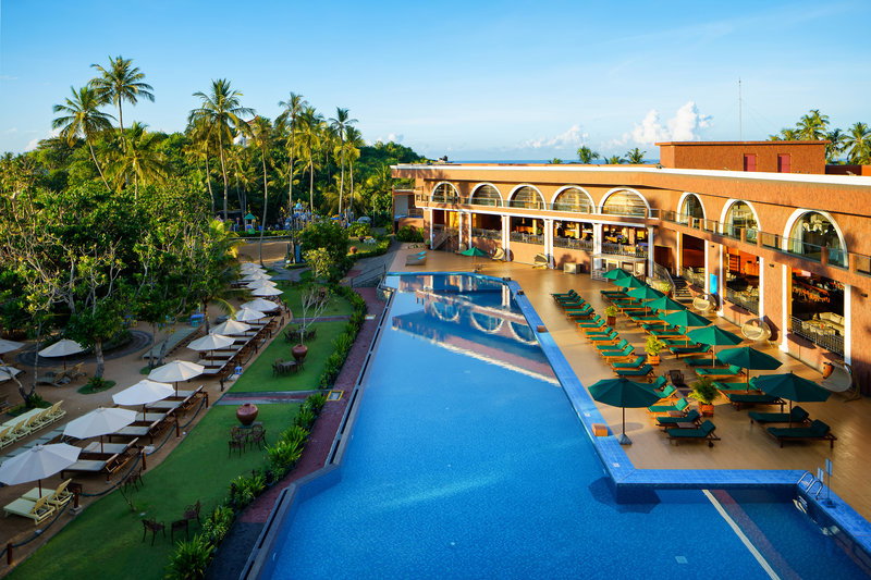 Araliya Beach Resort & Spa