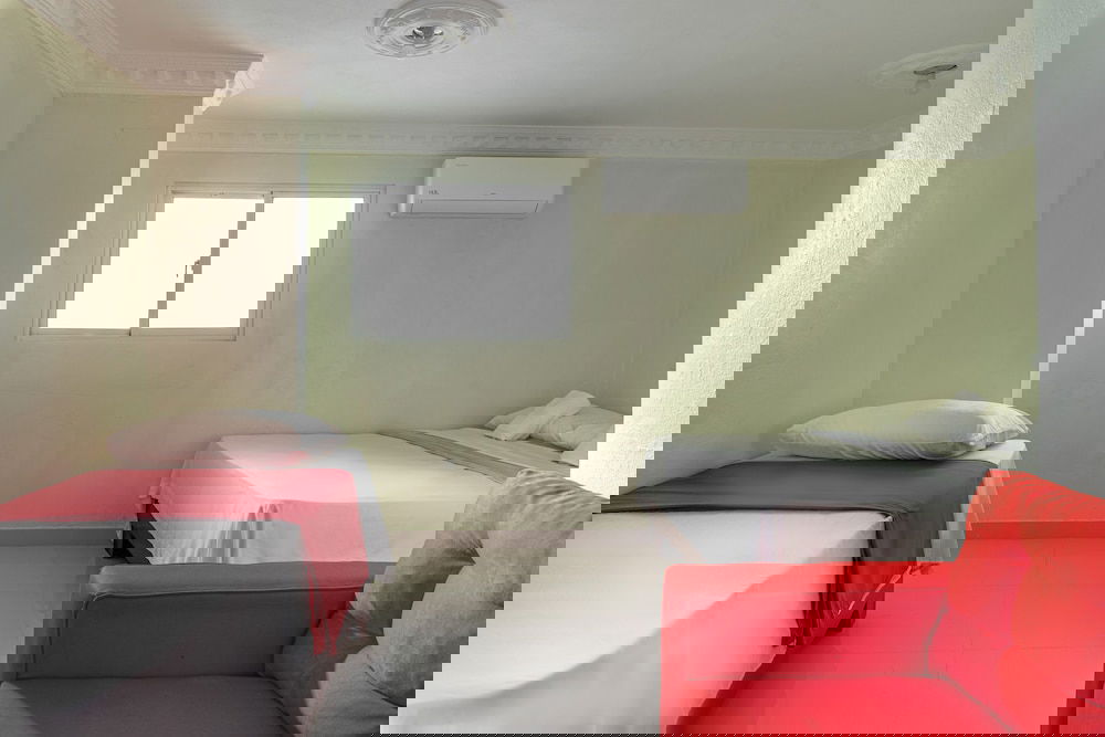 Hotel Guest Room, 1 Queen Bed, 1 Single Bed, Free Wi-Fi