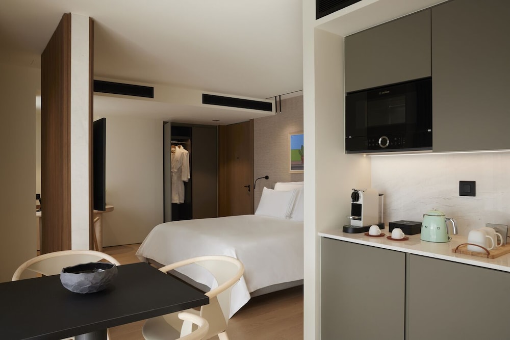 Dusit Suites Athens