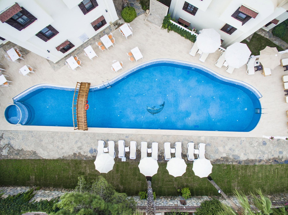 Hotel Mira Suites