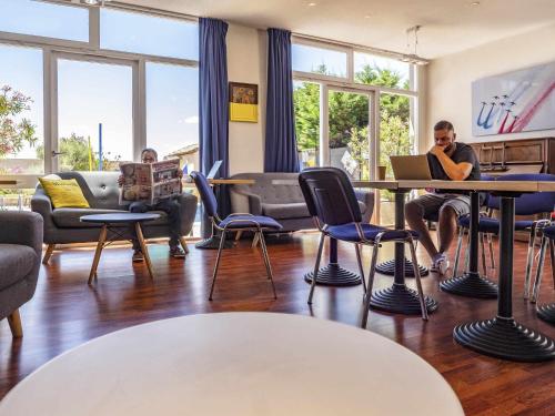 Comfort Hotel Marseille Airport