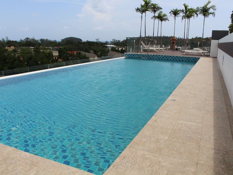 Ozone Condotel Kata Beach