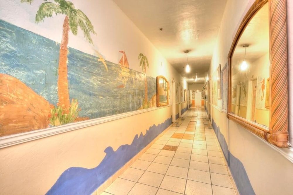 Hotel James Hotel - Near Miami Beach Convention Center