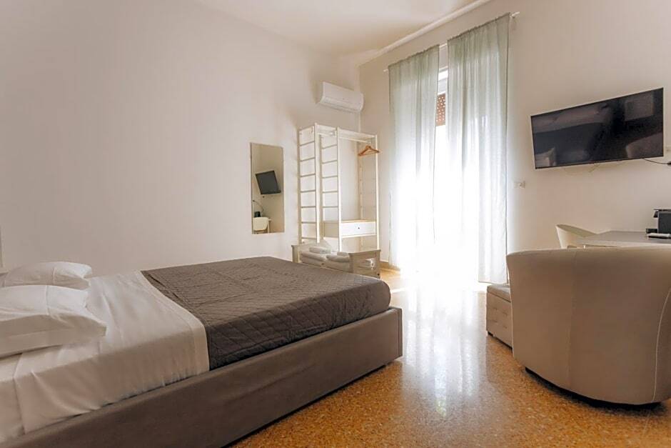 Hotel The Nest - Luxury Suites
