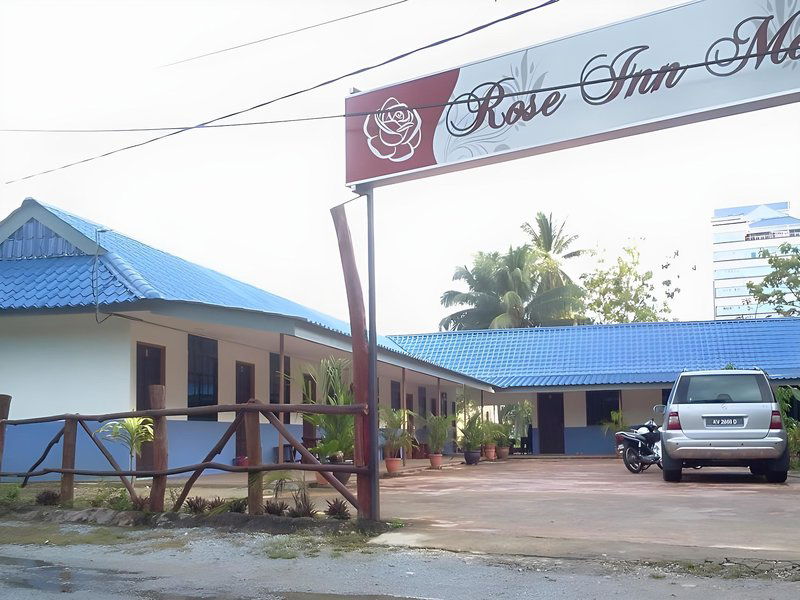 Hotel Rose Inn Motel