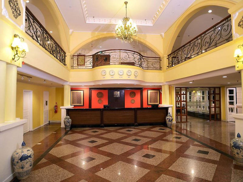 Hotel Bella Vista Waterfront Resort & Spa