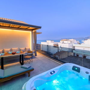Hotel Eleana Beach Suites cazare Heraklion