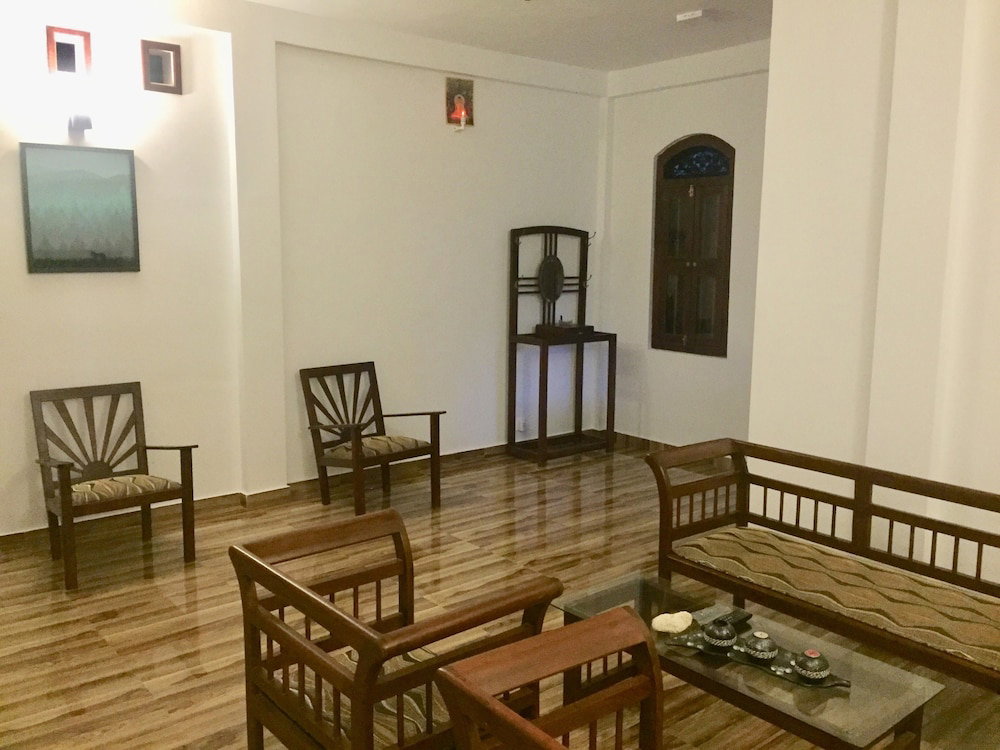 Natures Lodge-Galle