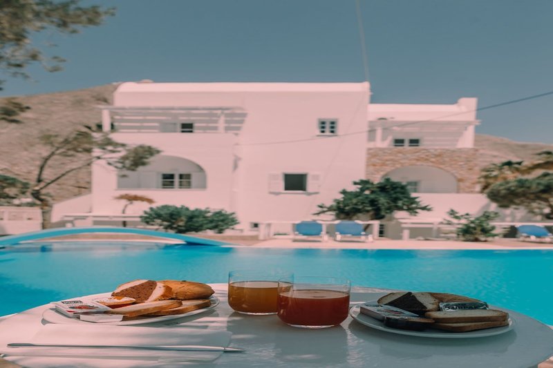 Noeme Santorini