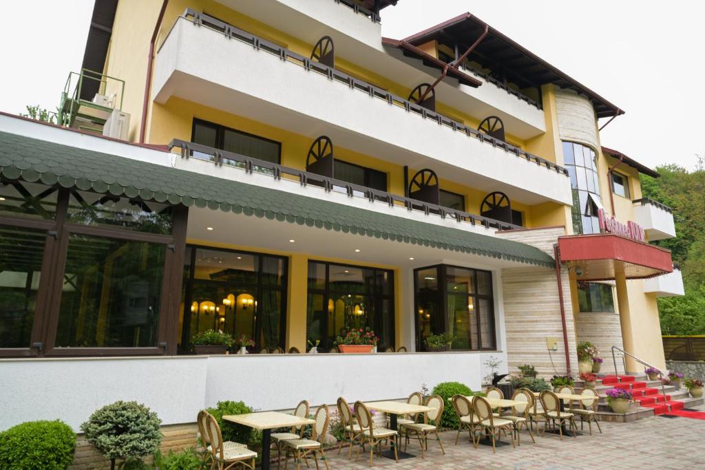 Hotel Pensiunea Iulia Star