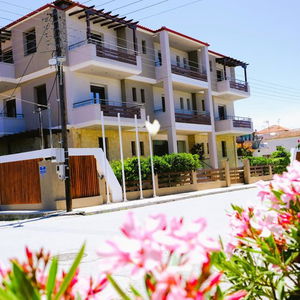 Hotel Mediterranean Holidays cazare Ierissos