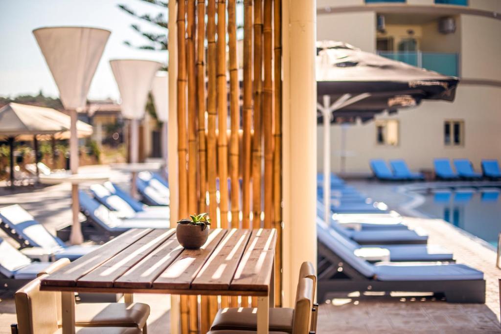 Island Kavos