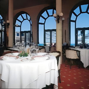 Hotel Le Cafe De Paris cazare Biarritz