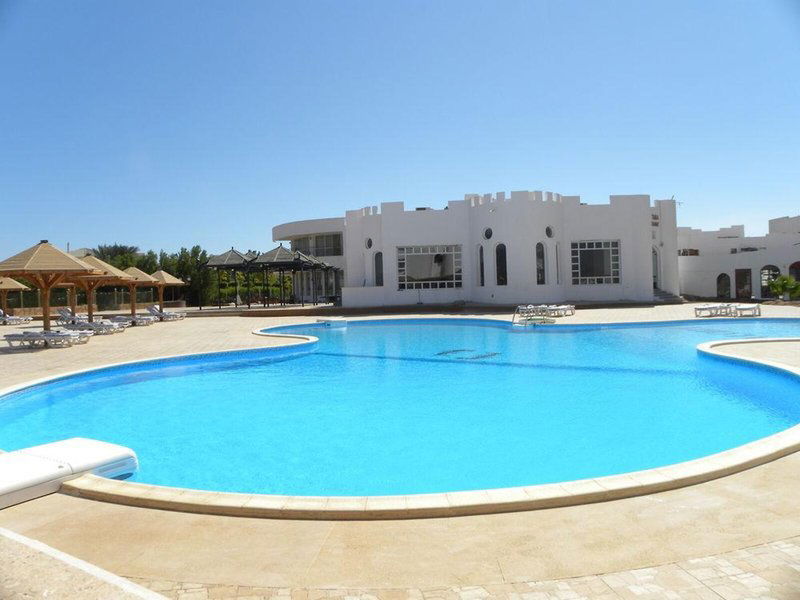 Hotel Grand Halomy Resort