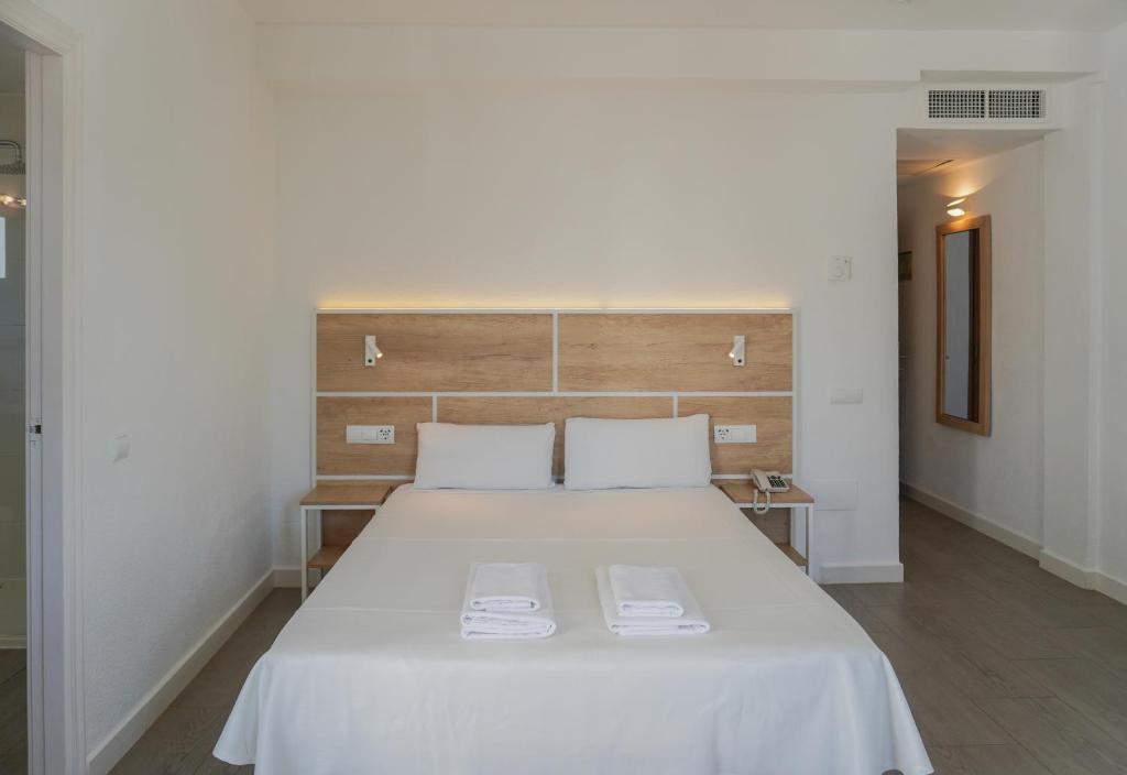 Endlss Beach & Disco Hotel Ibiza Adults Only