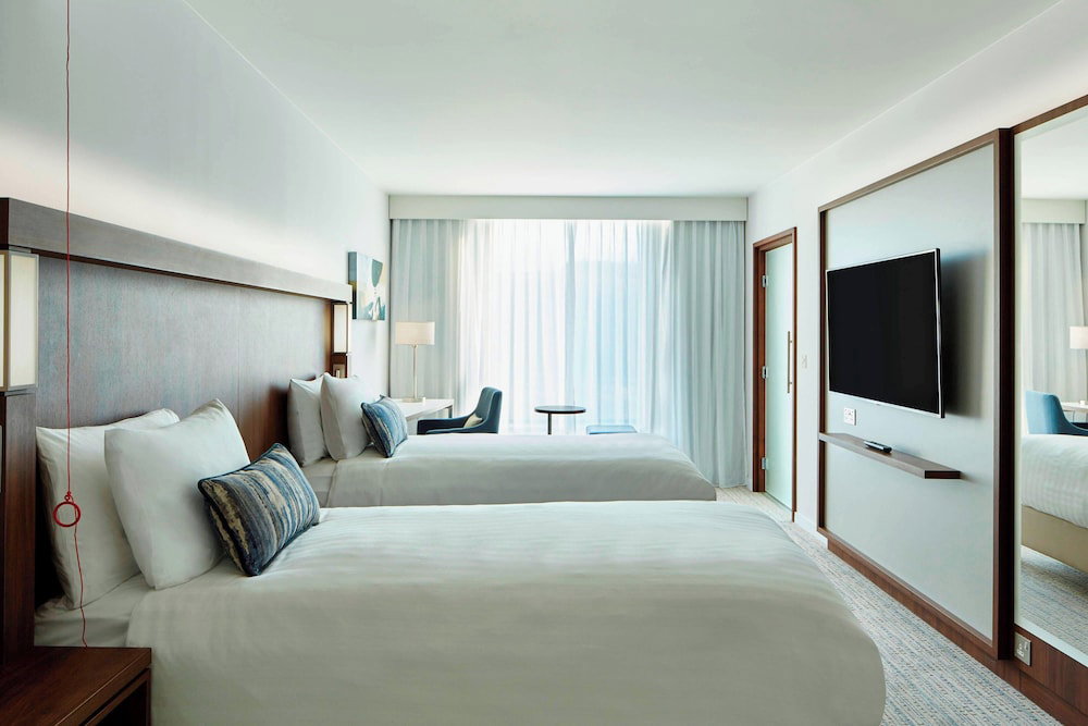 Hotel Courtyard Luton Airport By Marriott