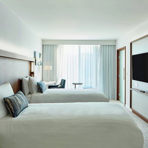 Hotel Courtyard Luton Airport By Marriott cazare Luton