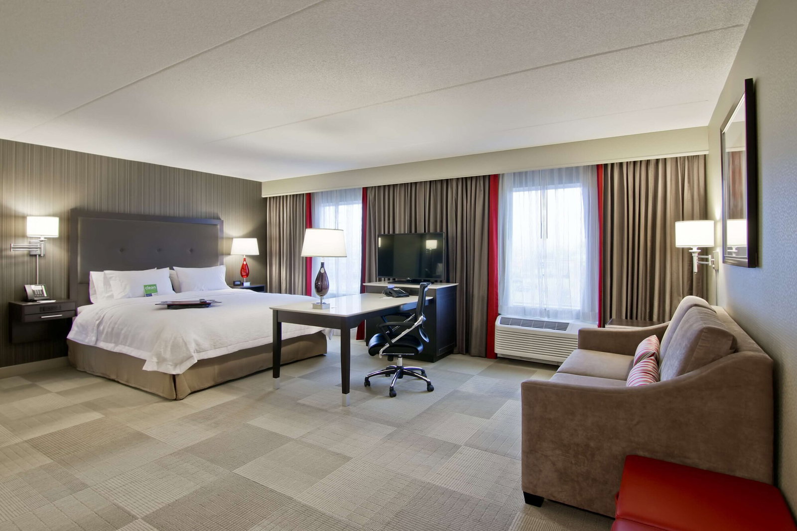 Hotel Hampton Inn & Suites By Hilton Toronto Markham (25 Km From Toronto)